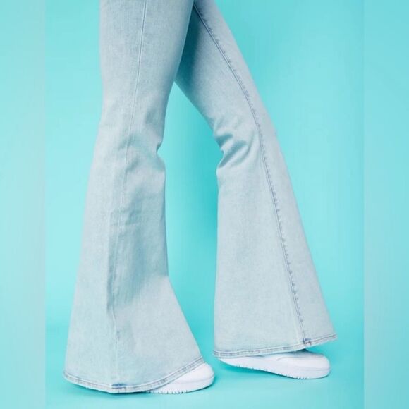 AE Pride Ne(x)t Level Festival Flare Jean Size 18 Short - Picture 3 of 15